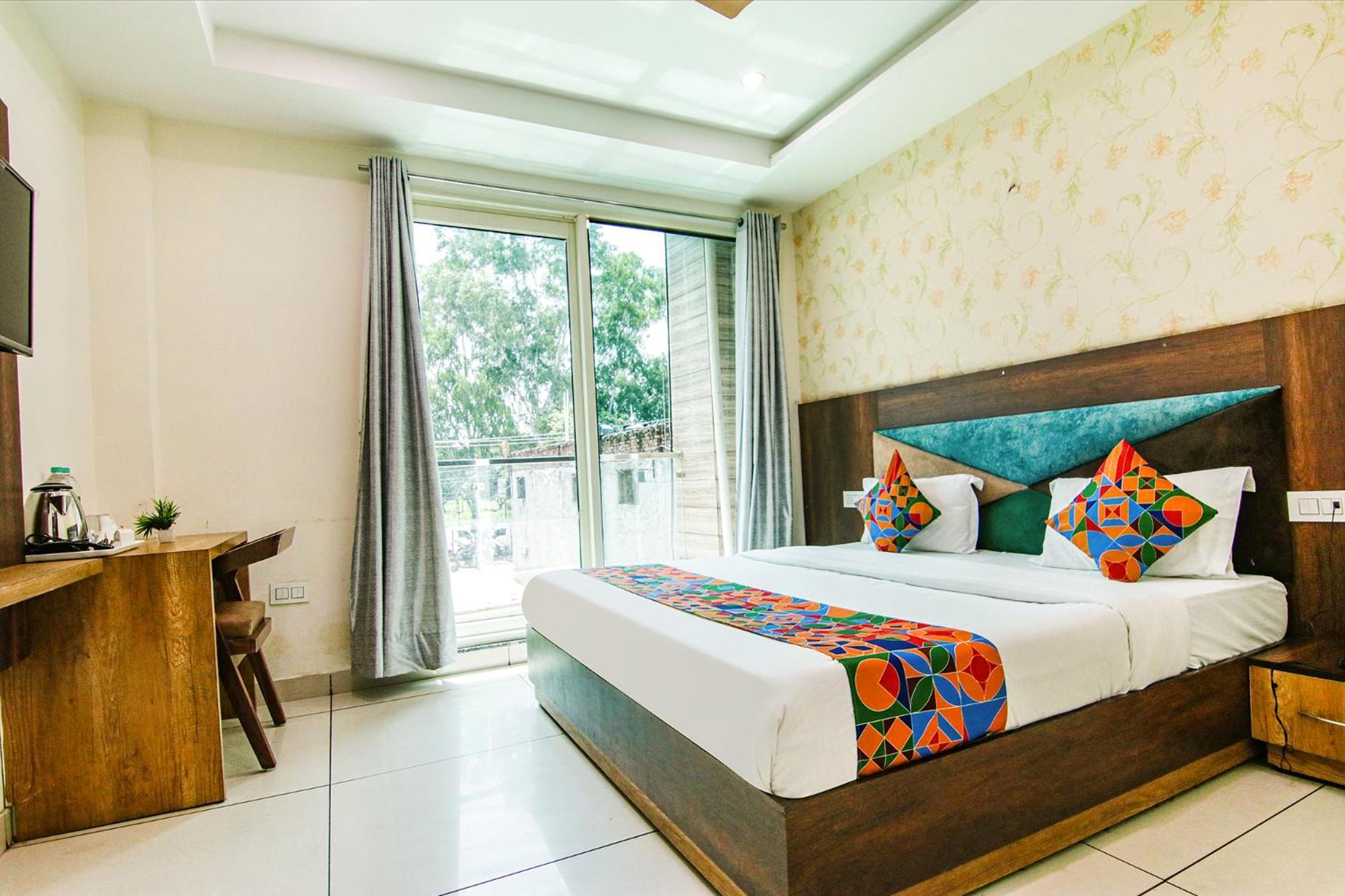 Fabhotel Lime Wood Mohali Экстерьер фото